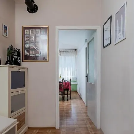 Apartment Apartman Perna Split